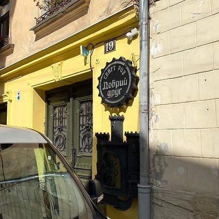 Квартира На Вулиці Лесі Українки 19 Lviv Ngoại thất bức ảnh