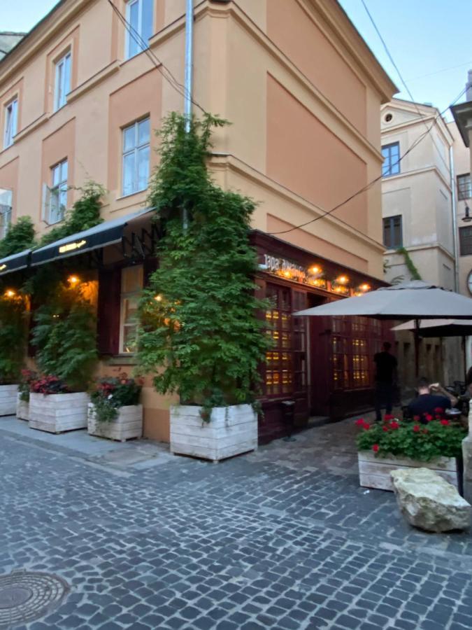 Квартира На Вулиці Лесі Українки 19 Lviv Ngoại thất bức ảnh